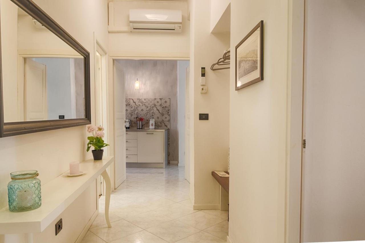 Mihaela Apartment - Charme Near The Station 트리에스테 외부 사진