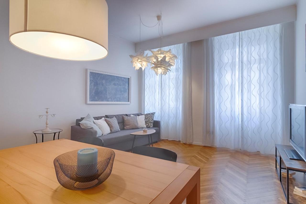 Mihaela Apartment - Charme Near The Station 트리에스테 외부 사진